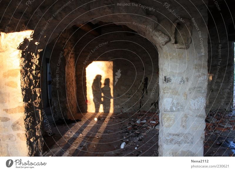 Ombres du sud Human being Masculine Androgynous Couple 2 Group Manmade structures Building Architecture Wall (barrier) Wall (building) Facade Window Door Warmth