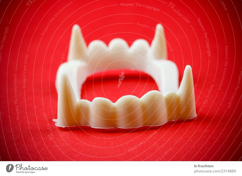 vampire teeth Feasts & Celebrations Carnival Plastic Kissing Creepy Red White Vampire Requisite Set of teeth Teeth Bite Point Mask Colour photo Interior shot