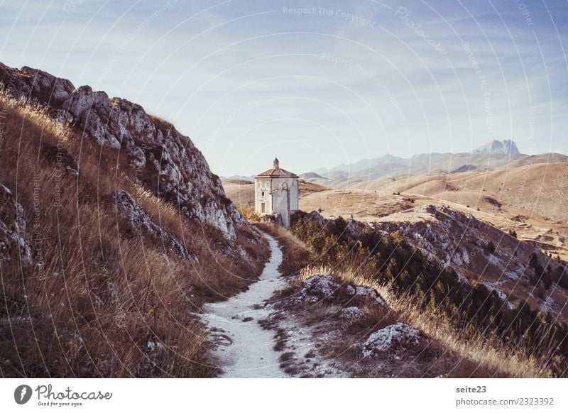 Hiking trail to Rocca Calascio Castle in Abruzzo Vacation & Travel Trip Sightseeing Summer Summer vacation Sun Mountain Sports Climbing Mountaineering