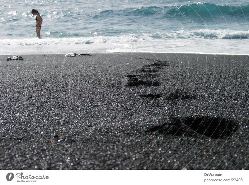 Traces in the sand Footprint Beach Ocean Tracks Sand Swimming & Bathing Water