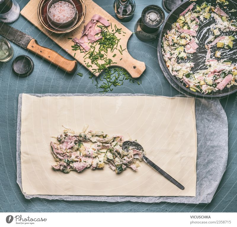 Zucchini Ham Pâté Preparation Food Meat Sausage Vegetable Dough Baked goods Nutrition Crockery Style Design Living or residing Table Kitchen Quiche Cooking Pie