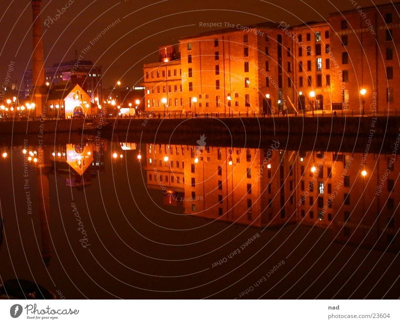 London at night Night Town Dark Architecture Themst Water Reflection Light