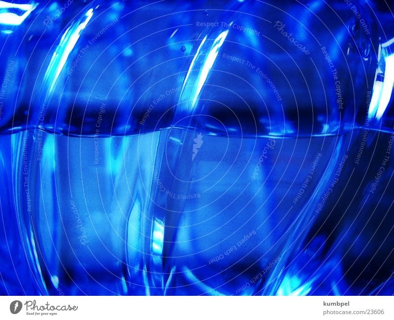 Volvic's Law of Reflection Light Dark Surface Macro (Extreme close-up) Close-up Water reflection Blue Bright Contrast Energy industry Power Dynamics The follows