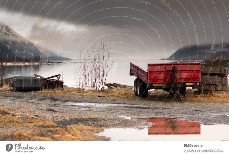 An old cart Environment Nature Landscape Water Sky Clouds Storm clouds Horizon Winter Climate Climate change Weather Bad weather Gale Snow Mountain