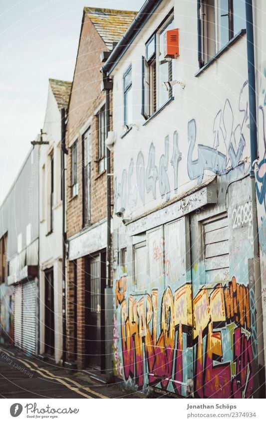 Graffiti on architecture in Brighton, England Town Downtown Outskirts Populated House (Residential Structure) Manmade structures Building Architecture Facade