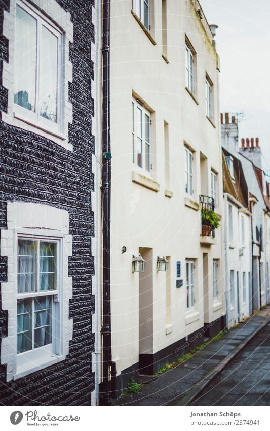 Houses on the street in Brighton, England Town Exterior shot Colour photo Deserted Street lighting House (Residential Structure) Facade Old Window Architecture