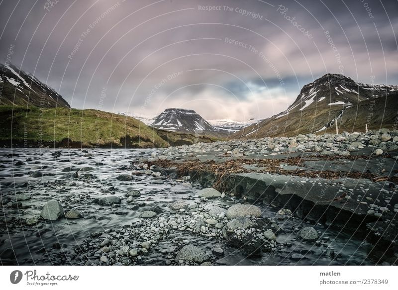 estuary Landscape Plant Water Sky Clouds Horizon Spring Weather Snow Grass Meadow Rock Mountain Snowcapped peak Coast River bank Beach Deserted Wild Blue Brown