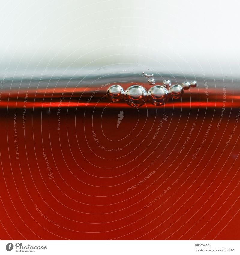 Bubbles V Water Exceptional Wet Round Brown Fluid Surface tension Many Small Beverage Glass Red Colour photo Interior shot Detail Deserted Copy Space top