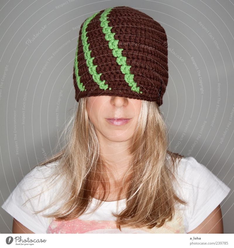 *oversized* Lifestyle Human being Feminine Woman Adults Face 1 Fashion T-shirt Cap Blonde Long-haired Line Wait Beautiful Brown Green Wool Headwear Mask Hide