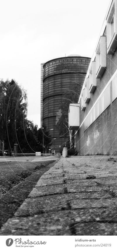 grey_mouse__views Town Overexposure Worm's-eye view Portrait format Architecture Tower Black & white photo