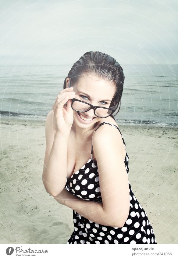 Day at the sea (2) Feminine Young woman Youth (Young adults) Face 1 Human being 18 - 30 years Adults Water Horizon Summer Waves Beach Baltic Sea Looking Brash