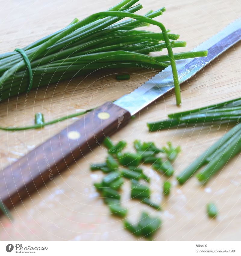 carcass Food Herbs and spices Nutrition Organic produce Vegetarian diet Knives Fresh Long Delicious Green Appetite Chives Chopping board Cut Colour photo