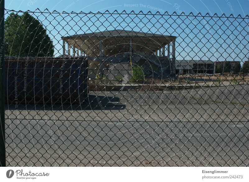 restricted area Summer Deserted Military building Wall (barrier) Wall (building) Hideous Broken Dry Fear Dangerous Testing & Control Arrangement Perspective