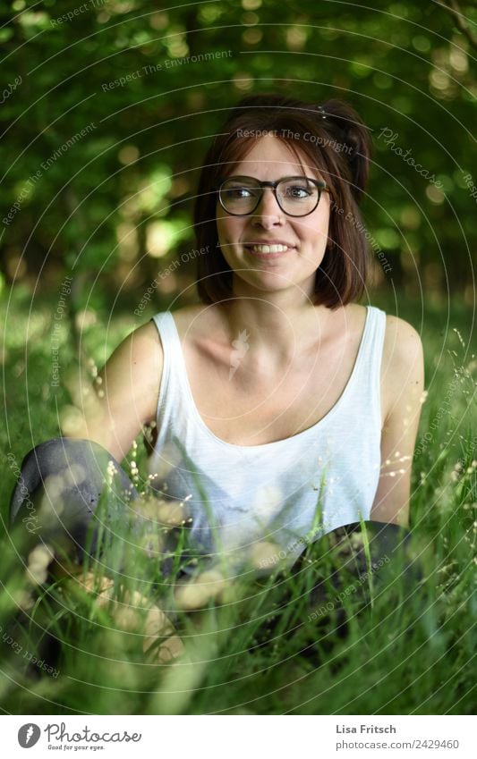 nature, young woman, forest, pretty, plants Lifestyle Beautiful Body Healthy Harmonious Calm Summer Young woman Youth (Young adults) 1 Human being 18 - 30 years