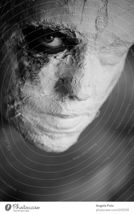 masquerade Woman Adults Eyes 1 Human being Mask Gypsum Dark Black White Emotions Watchfulness Pain Longing Black & white photo Close-up Shadow