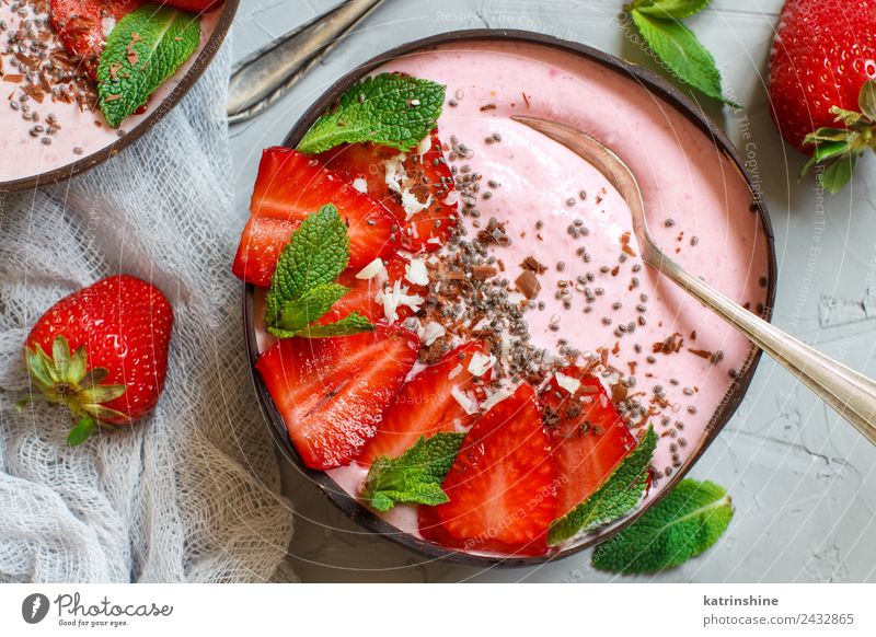 Strawberry smoothie bowl Yoghurt Fruit Dessert Nutrition Breakfast Vegetarian diet Diet Bowl Spoon Summer Fresh Gray Green Pink Red White background Berries