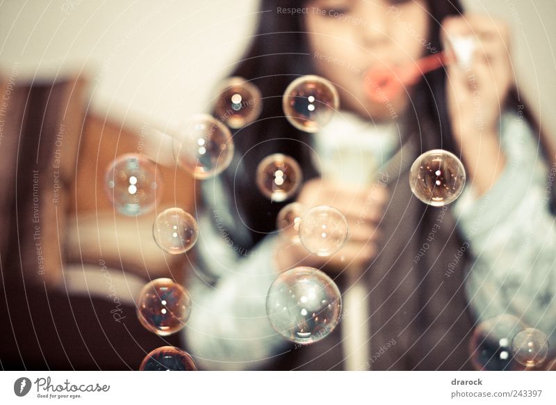 Bubble blower Girl Infancy 1 Human being 3 - 8 years Child Gold drarock Air bubble Blow Floating Colour photo Interior shot Artificial light Flash photo