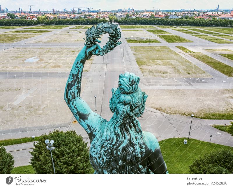 Bavaria Feminine Body Hair and hairstyles Arm 1 Human being Sculpture Statue Munich Germany Capital city Downtown Deserted Manmade structures Tourist Attraction