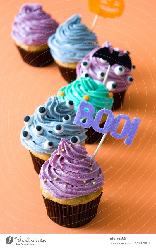 Halloween cupcakes Food Cake Dessert Nutrition Hallowe'en Gray Green Violet Orange Black Fear Fear of death Cupcake Sweet Food photograph Baking Decoration