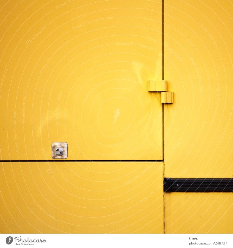 closing time Truck Yellow Black Arrangement Rear side Car door Hinge Flap Vertical Horizontal Colour photo Exterior shot Detail Pattern Structures and shapes