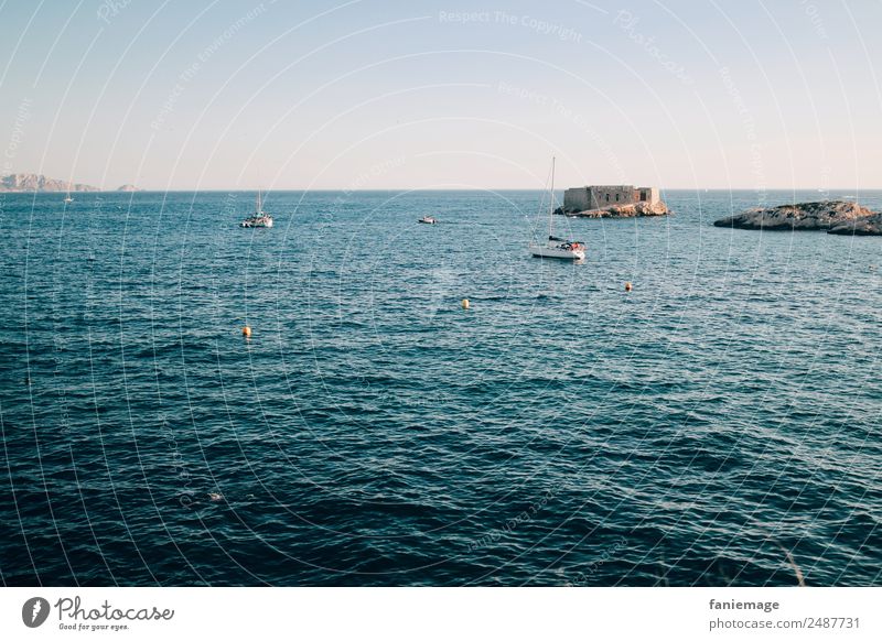 la mer Environment Nature Landscape Water Cloudless sky Beautiful weather Warmth Waves Coast Blue Marseille Corniche Mediterranean sea Ocean Castle Island