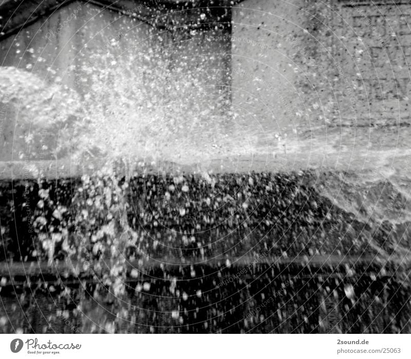 wet explosion Well Inject Paris Things Water Drops of water