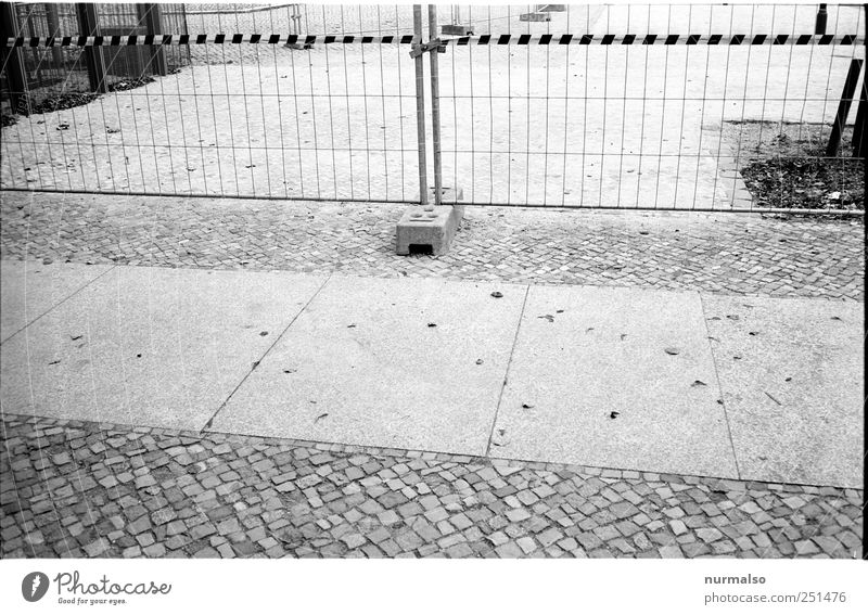 demarcation Lifestyle Workplace Environment Deserted Signage Warning sign Stand Sharp-edged Gloomy Symmetry Hoarding Construction site Barrier Places