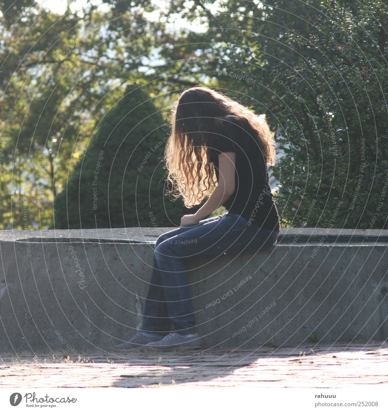 Lonely Girl Feminine Young woman Youth (Young adults) Friendship 1 Human being Loneliness Colour photo Exterior shot Day Sunlight Central perspective