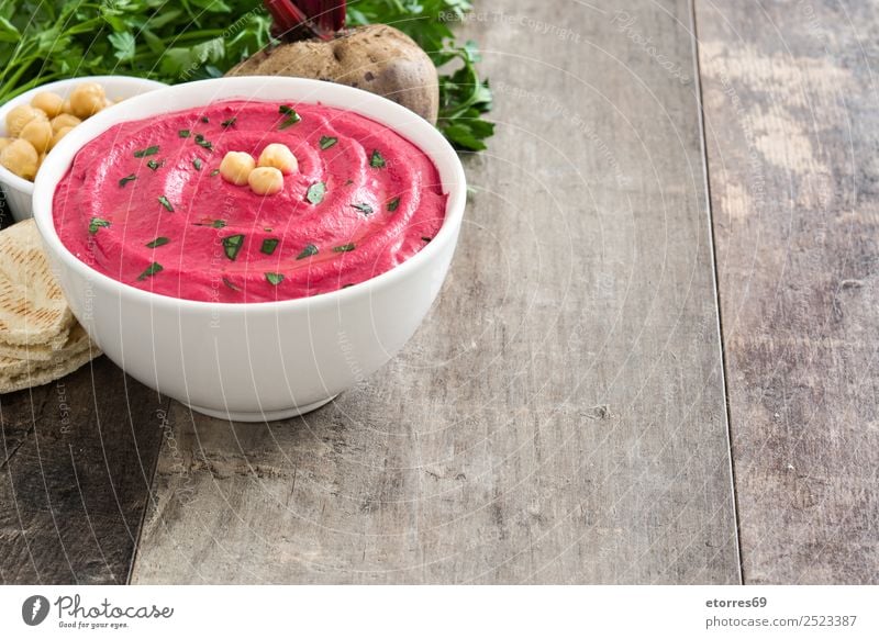 Beet hummus and ingredients Food Bread Nutrition Vegetarian diet Diet Bowl Cream Healthy Eating Table Wood Fresh Red beet Dish Food photograph Lemon Coriander