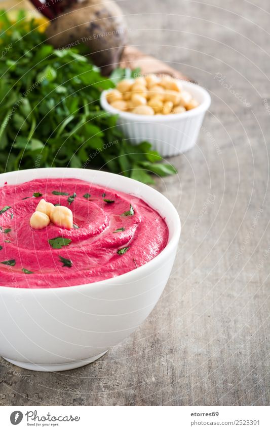 Beet hummus Food Healthy Eating Dish Bread Nutrition Vegetarian diet Diet Bowl Table Wood Fresh Red beet Food photograph Lemon Coriander Vegan diet Snack East