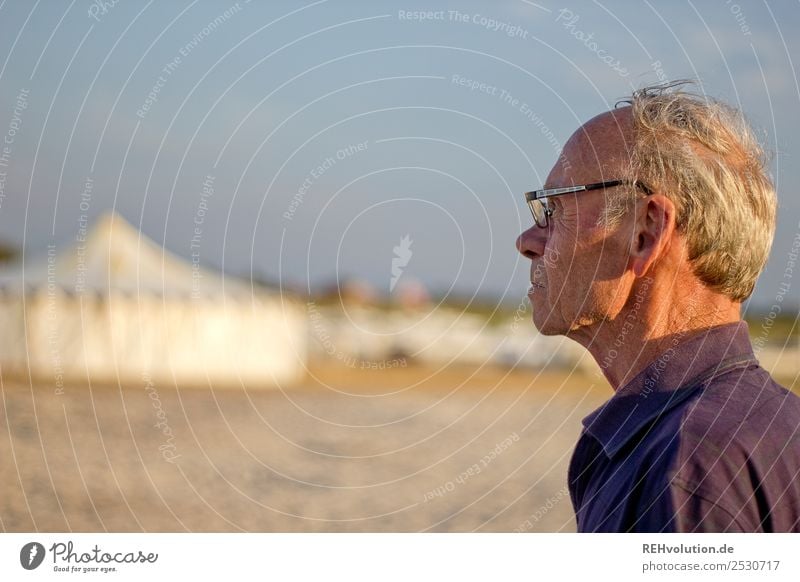 Old man on the beach Lifestyle Leisure and hobbies Vacation & Travel Tourism Summer Summer vacation Beach Human being Masculine Man Adults Male senior