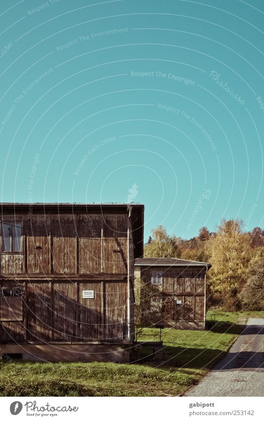 nostalgia Landscape Sky Cloudless sky Jena Outskirts House (Residential Structure) Manmade structures Building Architecture Wall (barrier) Wall (building)