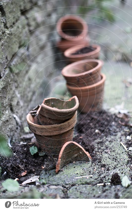 standin' around, wasting my time. Flowerpot Lie Stand Broken Terracotta Useless Empty Work of art Alley Stack Clay Red Orange Multiple Subdued colour