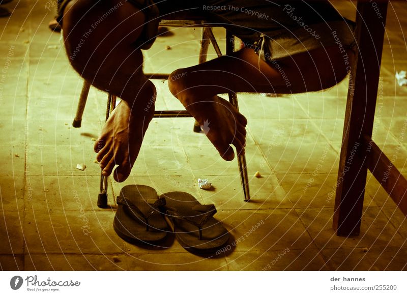 flip-flop Masculine Feet 1 Human being Flip-flops Study Sit Muscular Colour photo Subdued colour Close-up Day Evening Twilight Light Shadow Contrast Silhouette