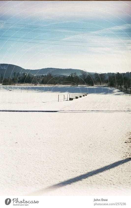 white Sky Clouds Winter Snow Park Clean White Homesickness Wanderlust Far-off places Infinity Shadow Powder snow Subdued colour Blur