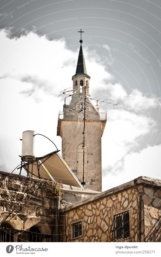 Sundays Energy industry Solar cell Water tank Antenna Sky Clouds Beautiful weather West Jerusalem Near and Middle East Israel Village Deserted