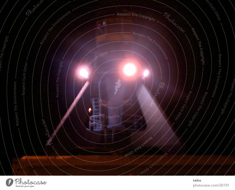 u4 Crane Light Night Night shot Floodlight Artificial light Futurism Driver's cab Steel construction