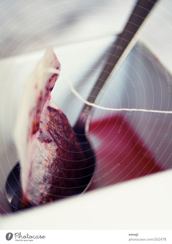 T! Breakfast Organic produce Beverage Hot drink Tea Spoon Red Fruity Fruit tea Teabag Colour photo Exterior shot Interior shot Studio shot Close-up Detail