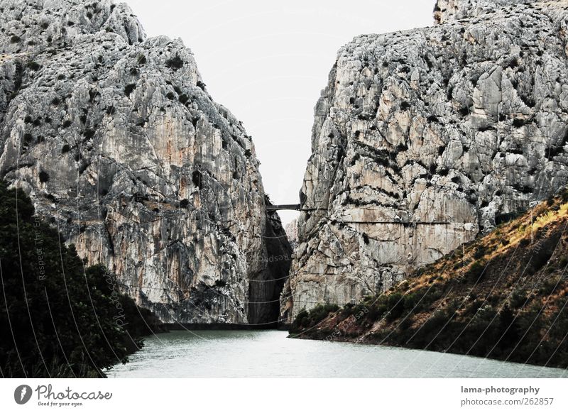 La garganta del chorro [XXVII] Trip Adventure Rock Mountain Canyon Garganta del Chorro Camino del Rey king's path River Guadalhorce Guadalquivir Rio Guadalhorce