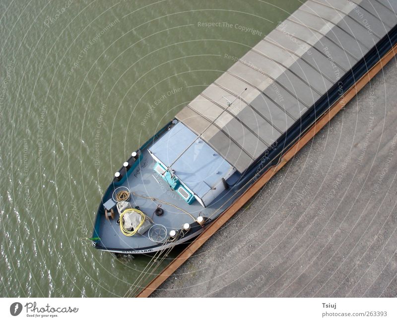 Well moored Water Channel Deserted Inland navigation Watercraft Break Cape Aerial photograph Kite Aerial Photography Colour photo Exterior shot Bird's-eye view