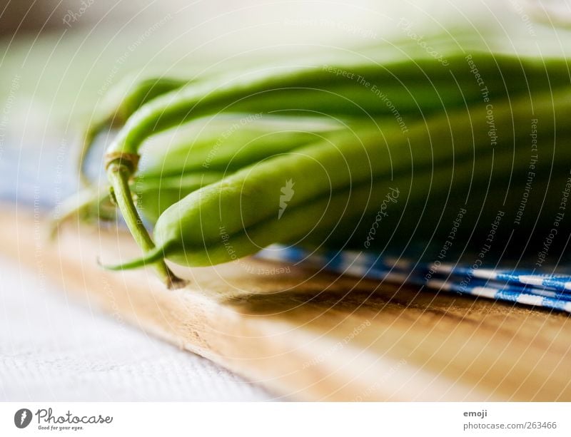 for lunch Vegetable Nutrition Lunch Organic produce Vegetarian diet Diet Green Healthy Eating Beans Chopping board Colour photo Interior shot Close-up Detail