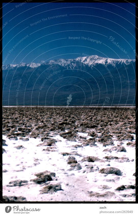 to the horizon Environment Nature Landscape Earth Sand Sky Cloudless sky Summer Beautiful weather Drought Mountain Rocky Mountains Rocky Mountain National Park