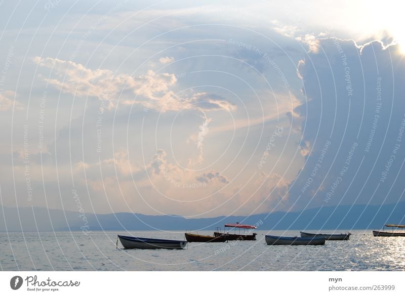 ear Landscape Sky Clouds Storm clouds Sun Sunrise Sunset Sunlight Summer Weather Bad weather Gale Thunder and lightning Coast Lakeside Ocean Navigation