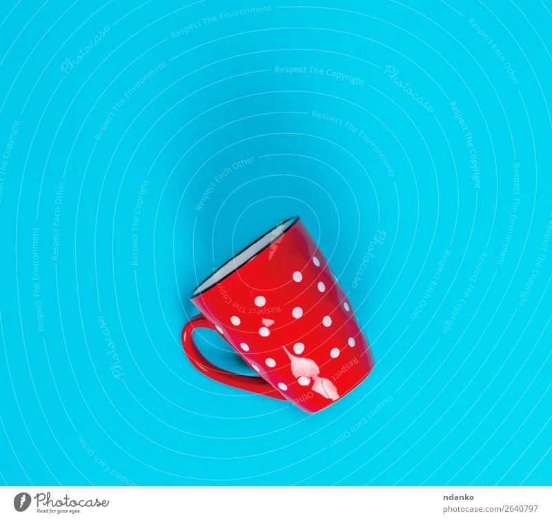 empty red ceramic mug in a white circle Breakfast Beverage Coffee Tea Cup Mug Container Simple Large Above Clean Blue Red White Colour background Single drink