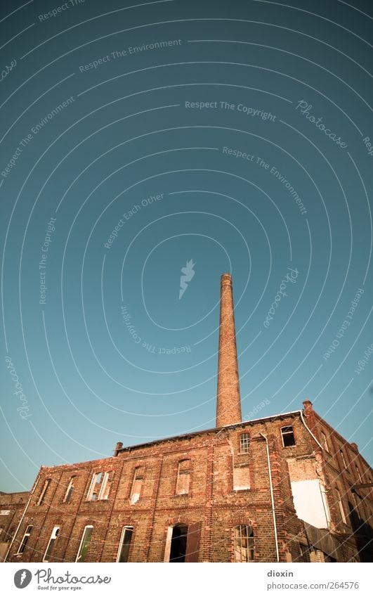 industrial [2] Sky Cloudless sky Sunlight Weather Beautiful weather Deserted Industrial plant Factory Ruin Manmade structures Building Architecture