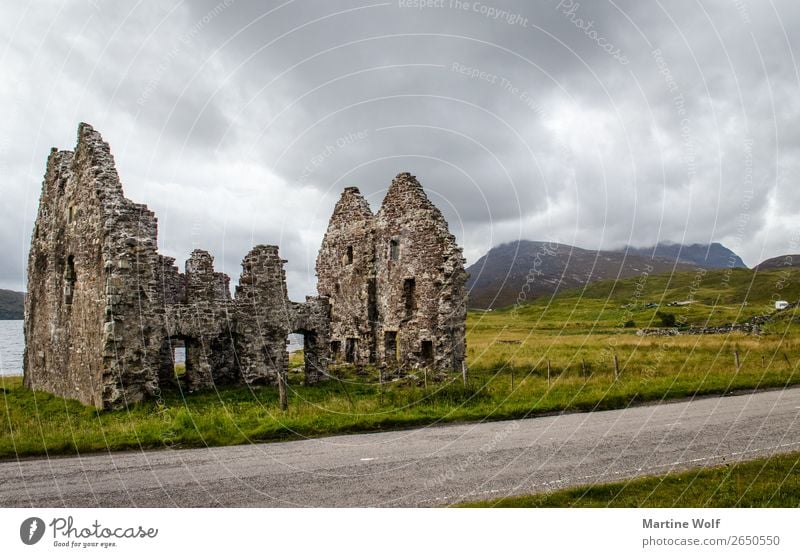 bankrupted Clouds Mountain Highlands Scotland Great Britain Europe Ruin Vacation & Travel Decline Transience Hole Assynt Colour photo Exterior shot Deserted