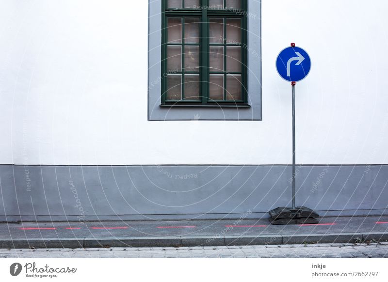 right around the corner in Augsburg Deserted Wall (barrier) Wall (building) Facade Window Lattice window Transport Road traffic Street Road sign Sidewalk