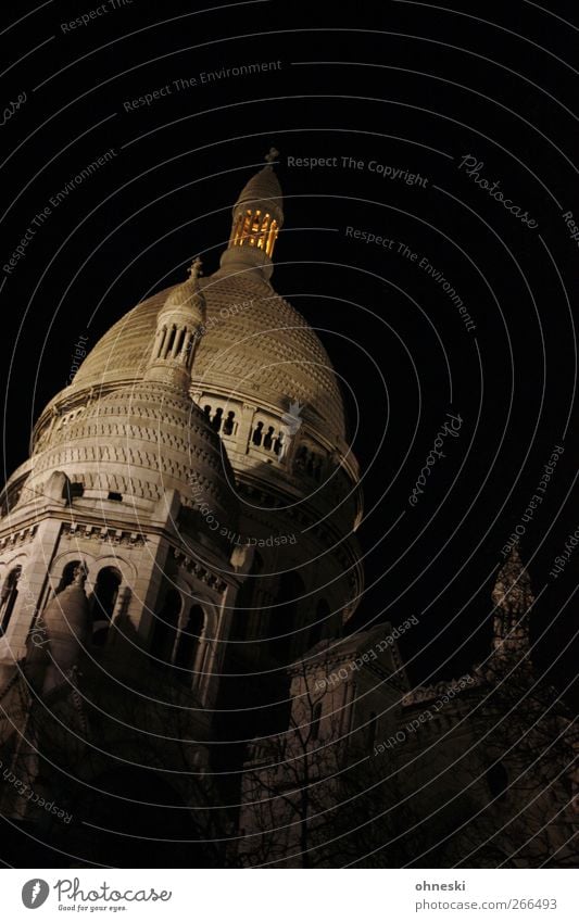 Paris at Midnight Montmartre Deserted Church Tourist Attraction Sacré-Coeur Belief Religion and faith Subdued colour Exterior shot Copy Space right