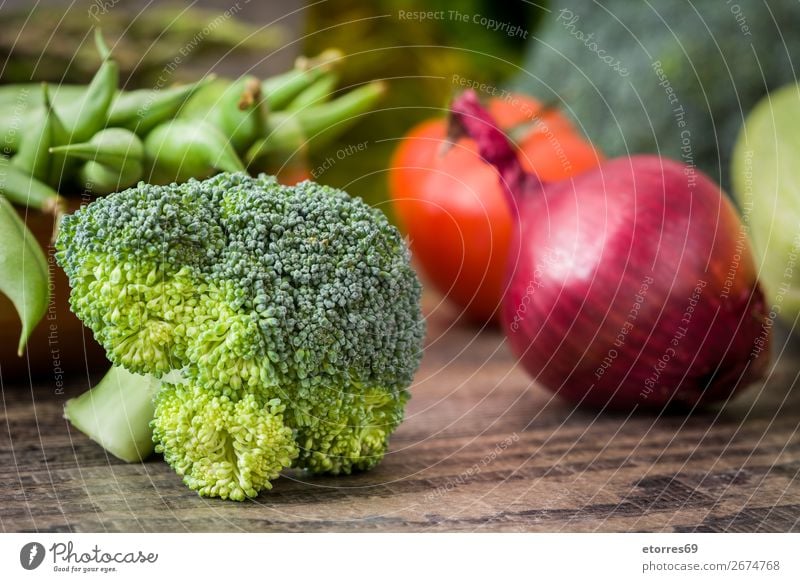 Healthy Green Organic Raw Broccoli Florets and other vegetables Vegetable Healthy Eating florets Fresh Food Food photograph Agriculture Vitamin Cabbage Dinner