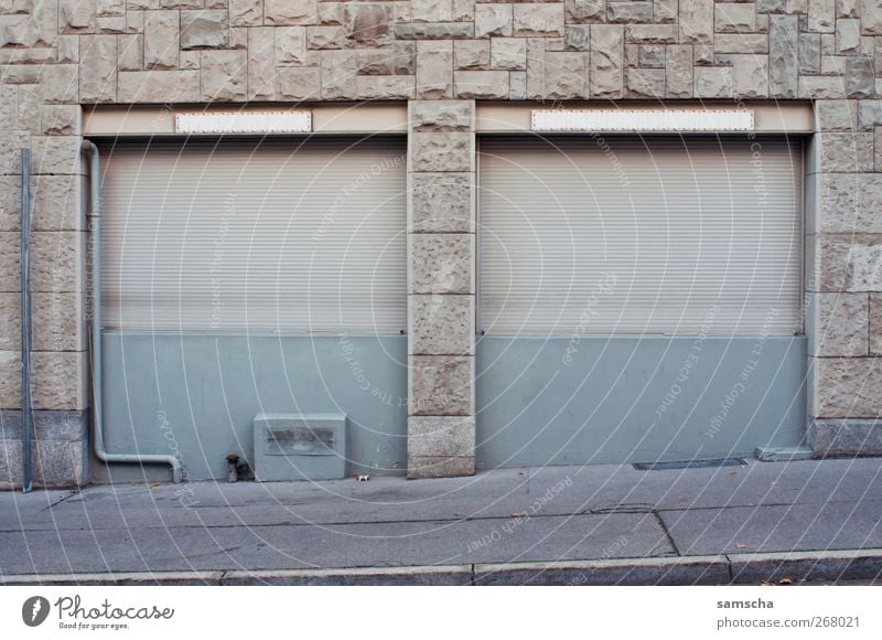 roller shutter Trade Small Town Pedestrian precinct Building Wall (barrier) Wall (building) Facade Window Old Gray End Apocalyptic sentiment Roller shutter